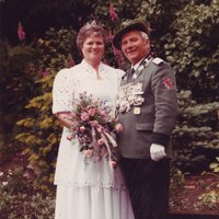 Das Königspaar 1986 - Gisbert und Melitta Bette - Schützenkompanie Dinschede